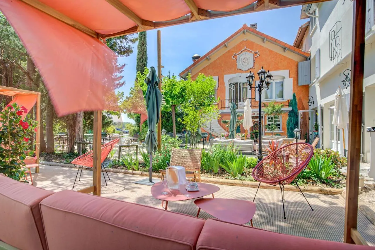 Logis Hotel Le Blason De Provence Monteux