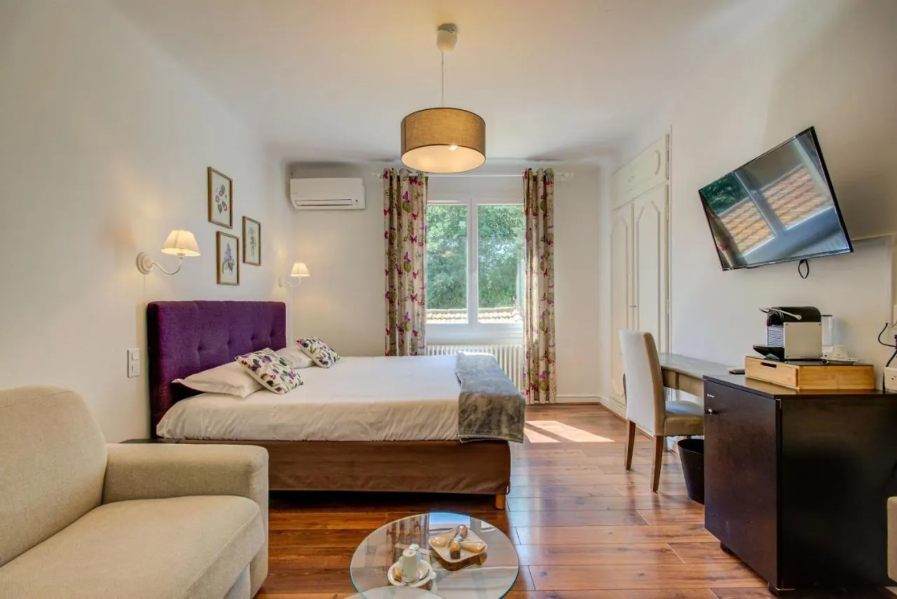 Logis Hotel Le Blason De Provence Monteux