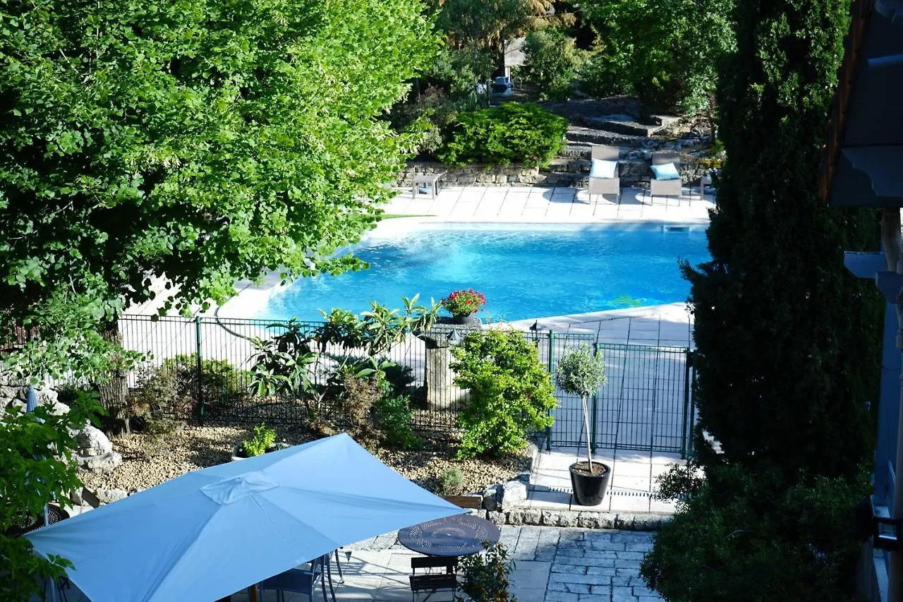 Hotel Le Blason de Provence Monteux 3*,